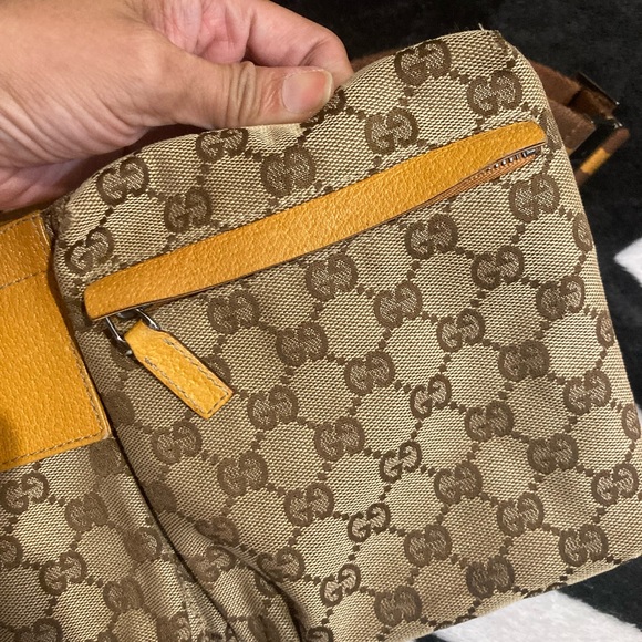 ๐ฏ% Authentic GUCCI belt bag in golden yellow color - Picture 4 of 10